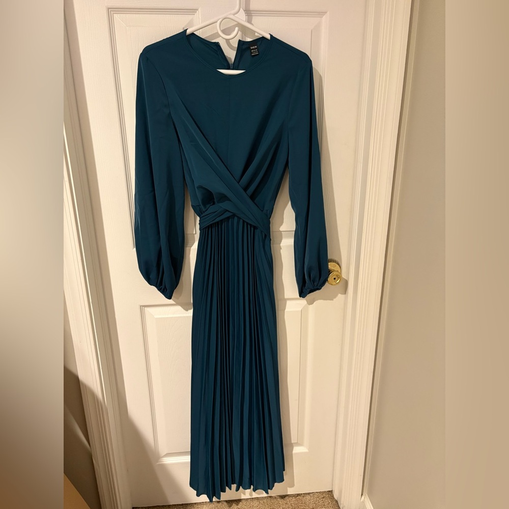 Elegant Teal Long Sleeve Dress